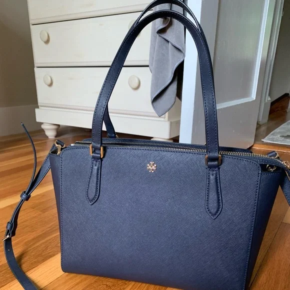 Tory Burch Bags Tory Burch Emerson Tote Poshmark